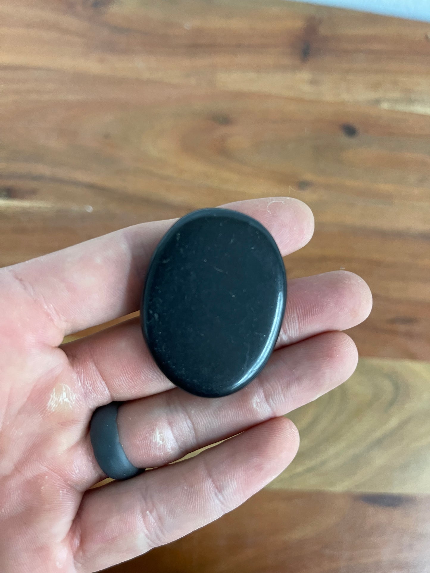 Flat Shungite Palmstone